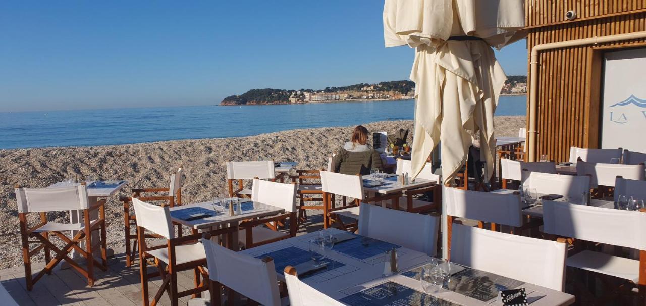 Appartement Entier Au Dessus De Villa, Climatisation Reversible Poele A Bois Tres Chaleureux , Wi Fi Parking Privee Gratuit Situation 500 M, Plage Et Centre Ville Санари-сюр-Мер Екстериор снимка