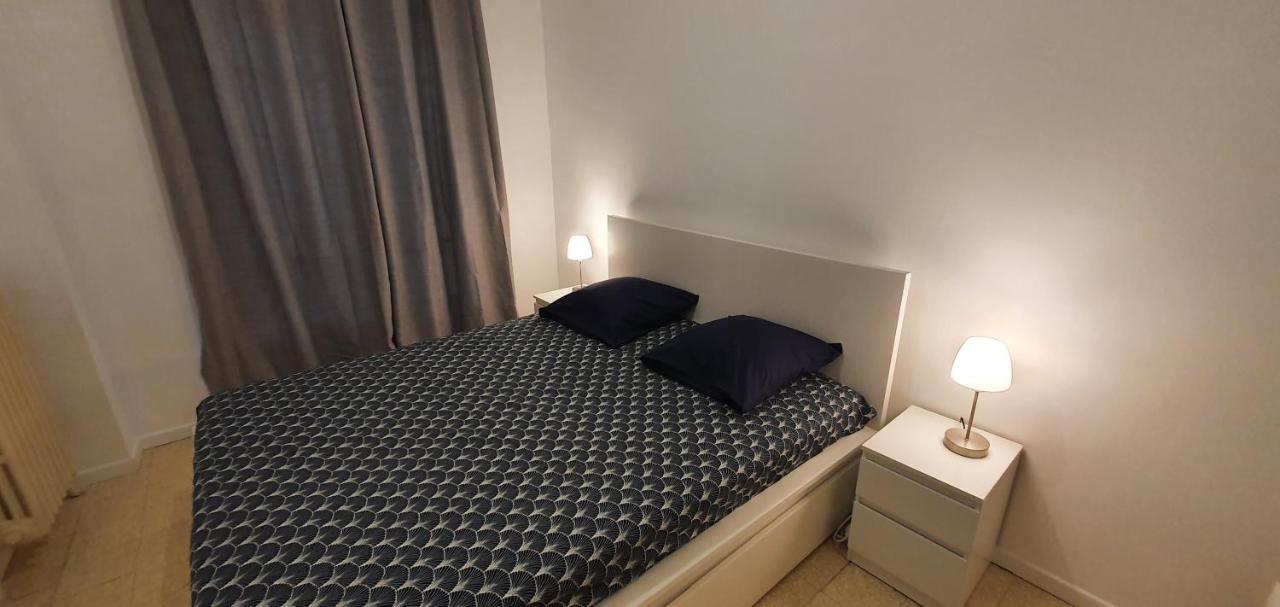 Appartement Entier Au Dessus De Villa, Climatisation Reversible Poele A Bois Tres Chaleureux , Wi Fi Parking Privee Gratuit Situation 500 M, Plage Et Centre Ville Санари-сюр-Мер Екстериор снимка